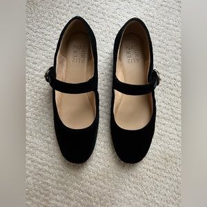 Naturalizer Erica Mary Jane Velvet Flats - Black - 6.5